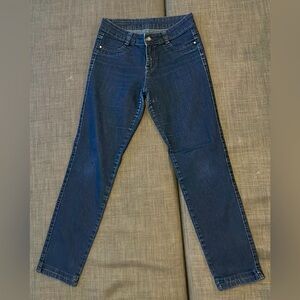 Simple denim - size 4